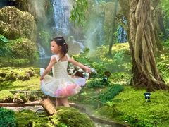 -Chom Cafe and Restaurant