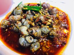-凤凰路何眼镜香辣蟹(花果园店)