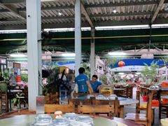 大堂-四川小胡子海鲜(丁村万人海鲜广场店)