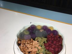 俏皮冰汤圆-付掌柜在成都·热炒砂锅集(金禾店)