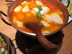 版纳野果酸汤鱼-云海肴·汽锅鸡·云南菜(高德置地店)