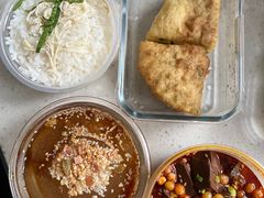 -肖四女乐山跷脚牛肉(南汇大学城生活广场店)