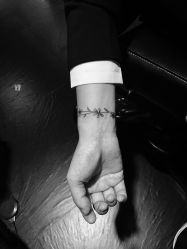 点击看大图 -刺客纹画纹身·洗纹身·穿孔饰品