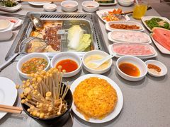 -海底捞火锅(新松江路生日主题店)