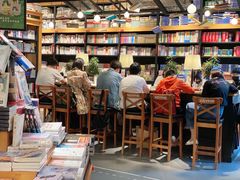 -西西弗书店&矢量咖啡(凯德晶萃广场店)