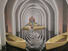 -涨巢·潮玩水疗局