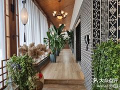 -乌托邦轰趴日租聚会别墅(先生的院子店)