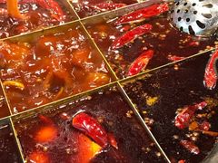 -铜元老码头鳝鱼火锅