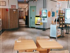大堂-麦当劳(津南吾悦广场店)