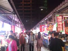 -大学城夜市