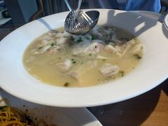 -严记小天府酸菜鱼(西四路店)