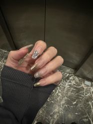 -UGIRL有个美甲