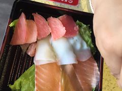 -鑫海汇海鲜烤肉火锅自助(七彩城店)
