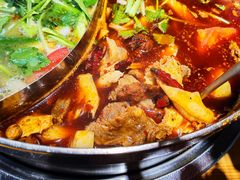 -大众跷脚牛肉馆·非遗传承单位(峨眉山店)