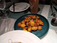 鲜果菠萝里脊-蜜桃花开·中西融合菜E&W(南长街店)