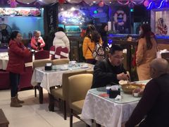 大堂-阿三鱼头泡饼·家常菜