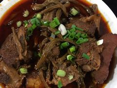 红烧肉-梯坎豆花