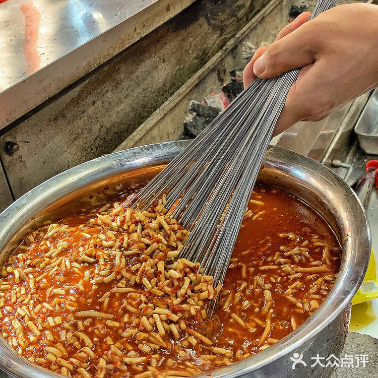 在成都!终于吃到了正宗贵阳铁签烤肉!