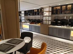 -白玉兰酒店(上海田子坊马当路地铁站店)