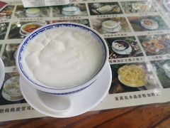 -周大娘牛乳(旧寨古村总店)