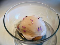 水蜜桃慕絲伴乳酪及紅桑子-Caprice(香港四季酒店)