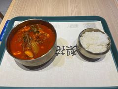 辣牛肉汤-梨花牛肉汤饭(仁恒伊势丹店)
