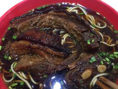 -小龙大肉面馆