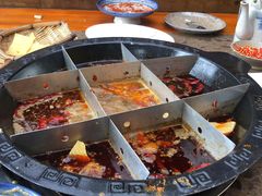 -厚山庭院重庆老火锅