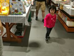 店内环境-西西弗书店&矢量咖啡(静安大悦城店)