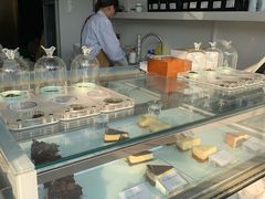 -UNI UNI(环亚凯瑟琳店)