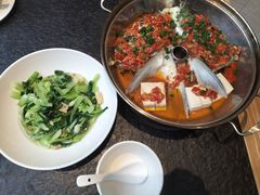 -鱼鲜饭香·招牌汽锅剁椒鱼头王