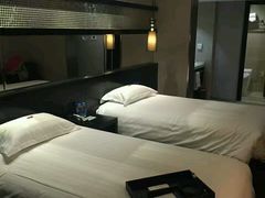 -南京新街口桔子水晶酒店
