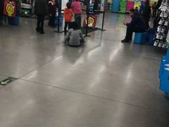 -迪卡侬(观山店)