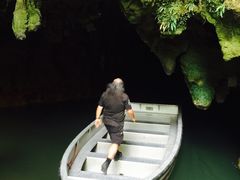 -怀托摩萤火虫洞