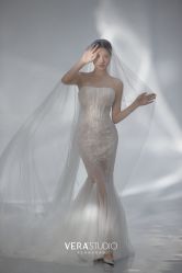 -至臻微拉婚纱摄影