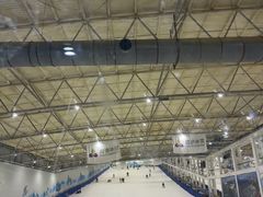 -乔波室内滑雪场