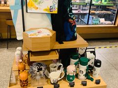 零售区-星巴克(成都太古里二店)