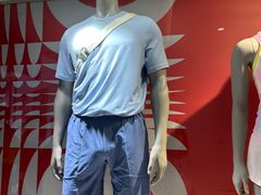 -lululemon(上海浦东IFC店)