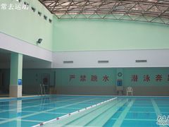-虹桥河滨花园会所游泳馆