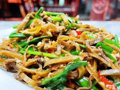 -蔼若春.传承三十年云南菜(金碧公园店)