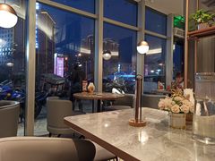 大堂-必胜客(威高广场店)