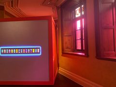 -Nathalie Djurberg与Hans Berg“牛皮纸包裹的月亮”-Prada荣宅当季展览