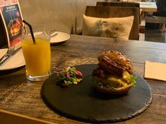 -HIGH FIVE哈福手工汉堡(桂林路店)