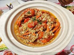 -肥肥虾庄·金牌油焖大虾(汉街SKP店)