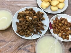 掌中宝-蓝精灵饺子店