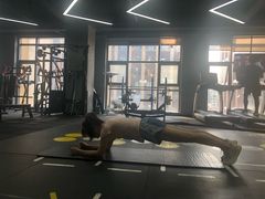 -豪思成DK健身私教连锁(凯乐国际店)