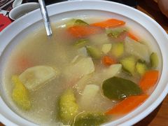 -老滇山寨•云南特色菜•地方菜•民族风情歌舞表演(金碧店)
