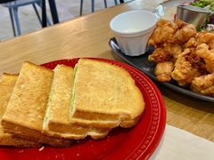 咖椰吐司-HELLO 27 意面·沙拉·帕尼尼