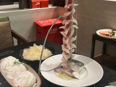 -得意咚瓜·顺德鱼生·冬瓜火锅(深圳首店)