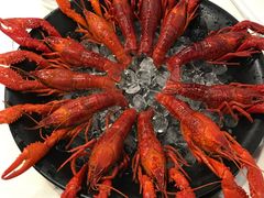 -虾弄弄海派小龙虾·牛羊蝎子火锅